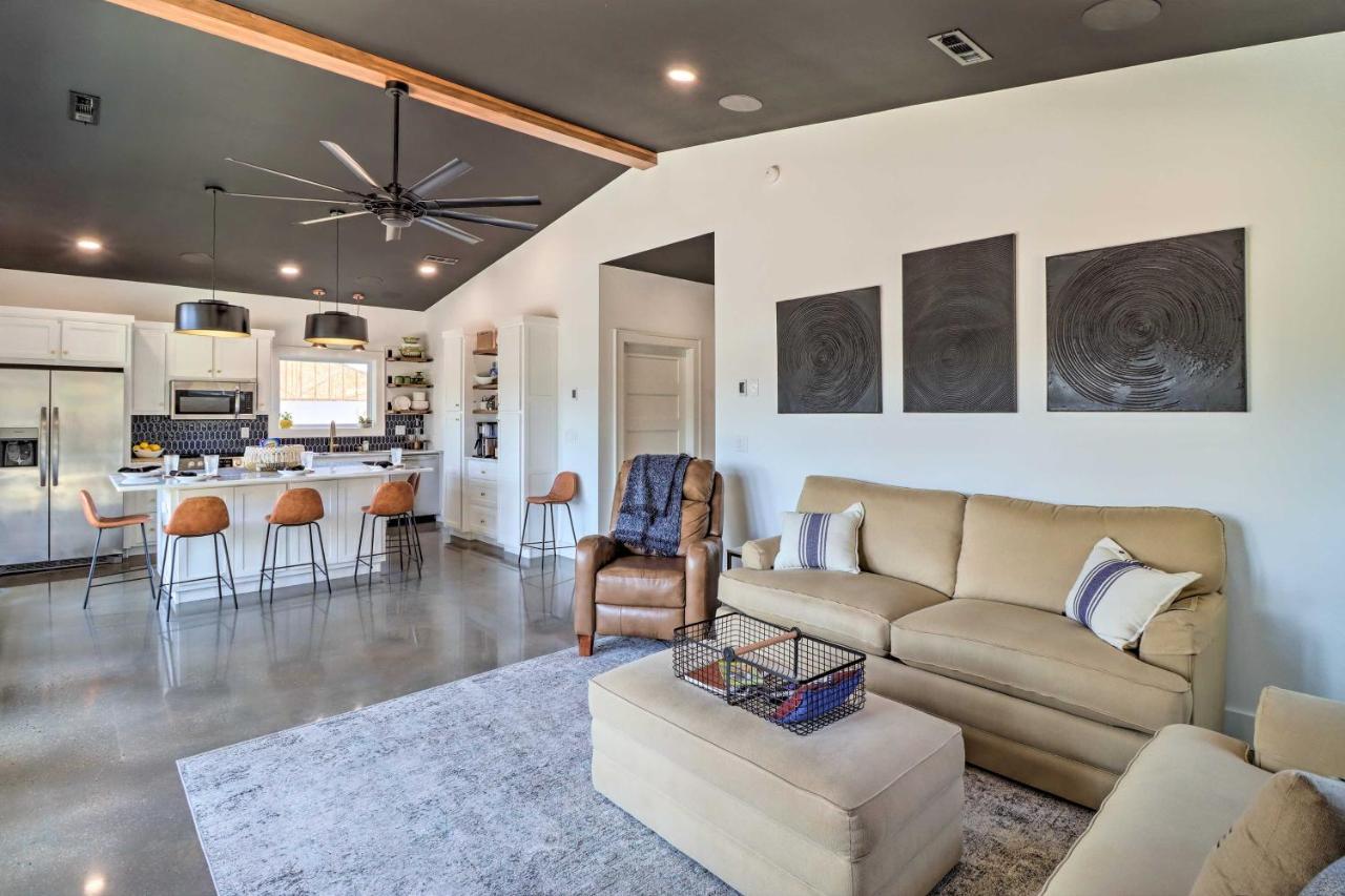 Modern Norfork House With Patio On White River! 외부 사진